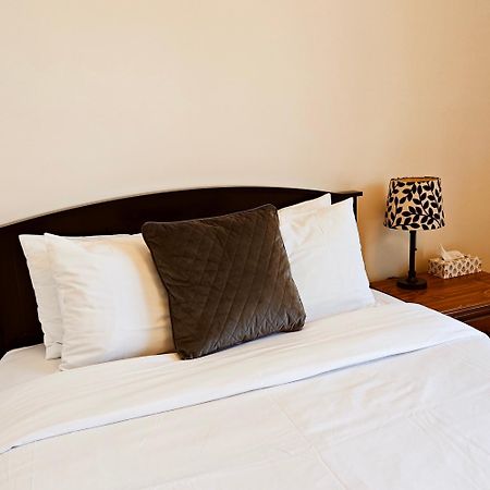 Bed and Breakfast Andy'S Blue House Charlottetown Esterno foto