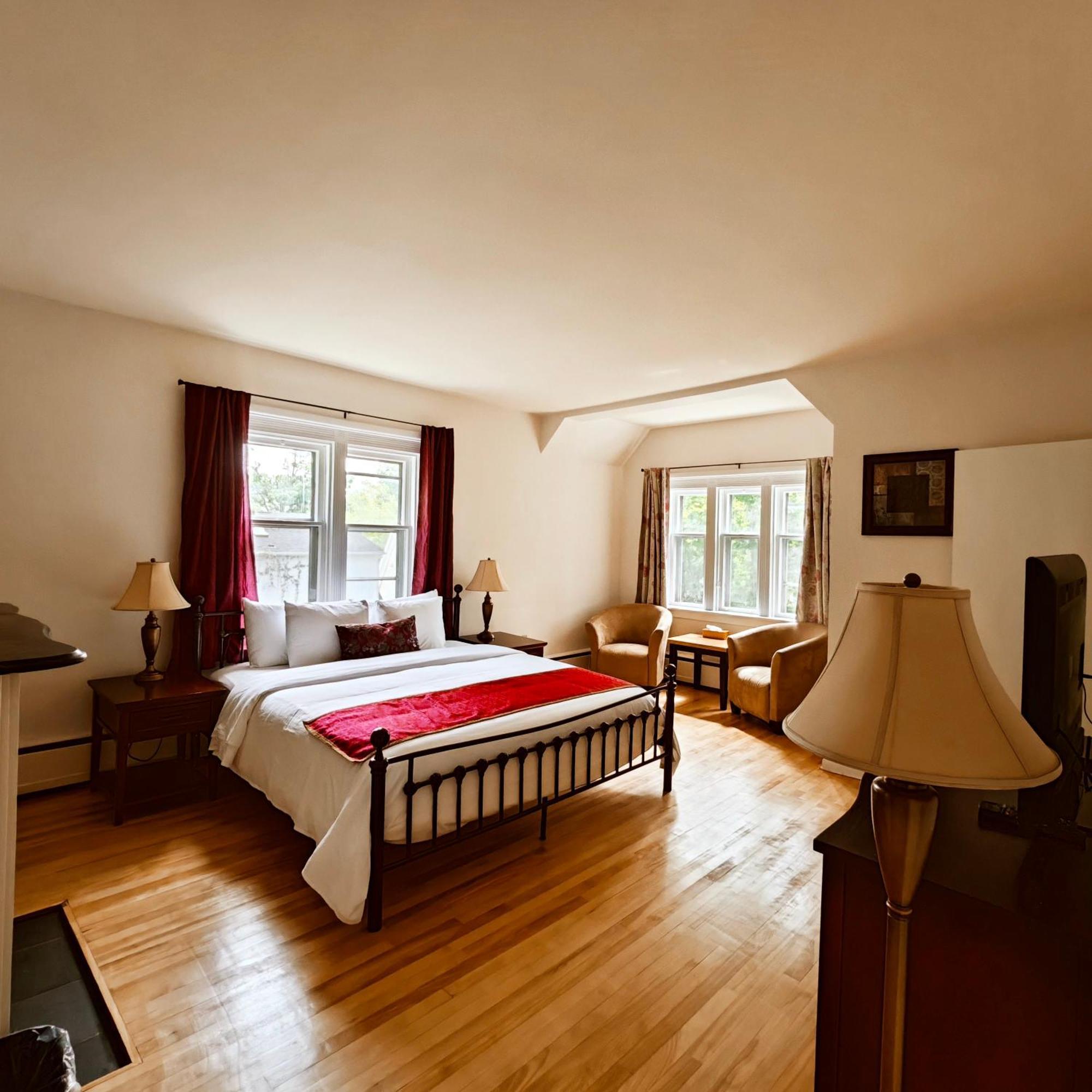 Bed and Breakfast Andy'S Blue House Charlottetown Esterno foto